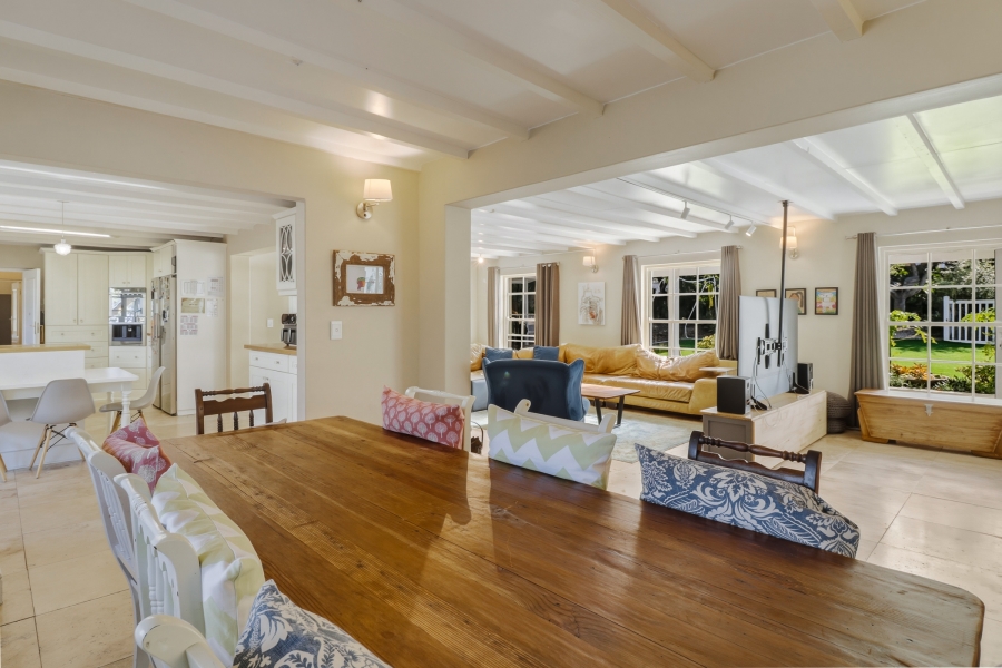 6 Bedroom Property for Sale in La Concorde Western Cape
